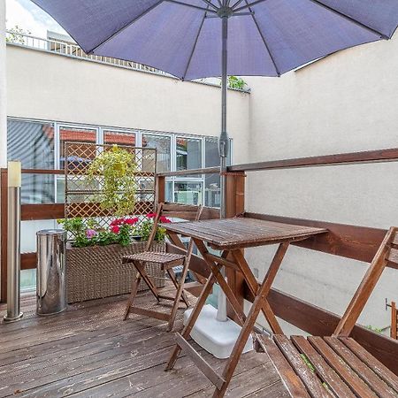 Bratislava -Apartment Near The City Center With A Balcony Zewnętrze zdjęcie