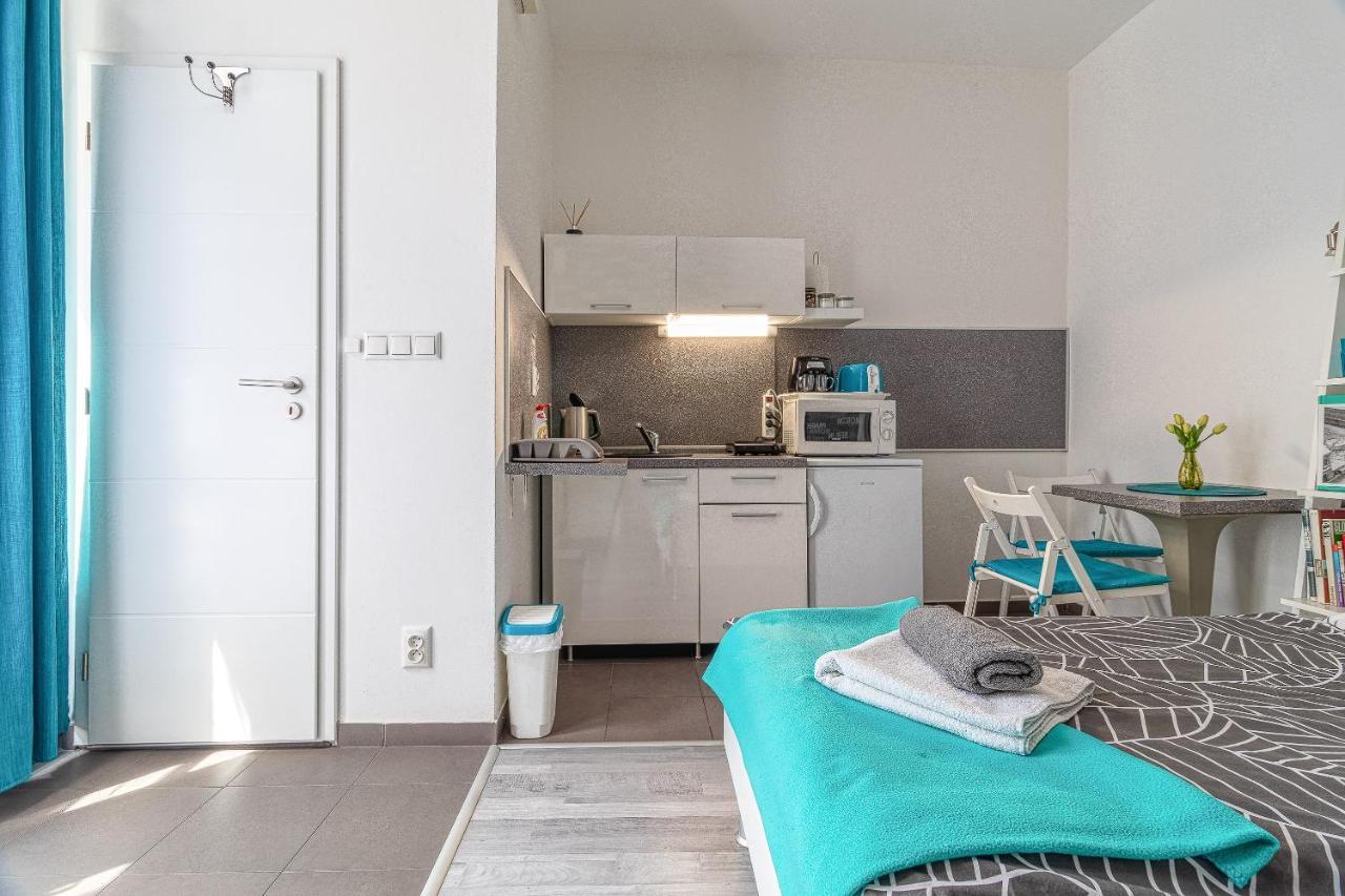 Bratislava -Apartment Near The City Center With A Balcony Zewnętrze zdjęcie